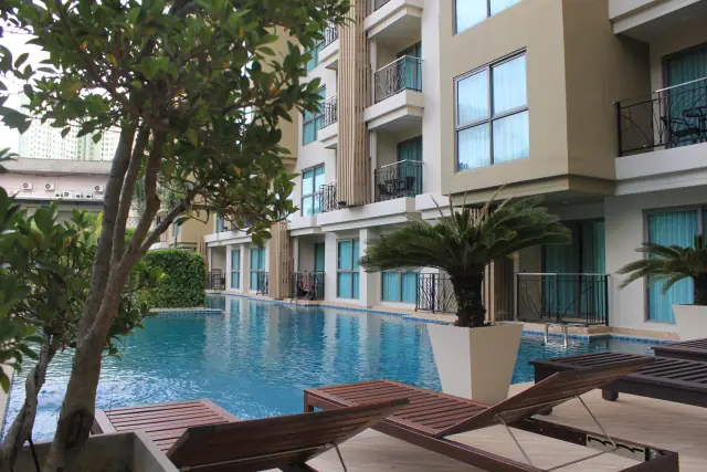 City Garden Tropicana – Pool