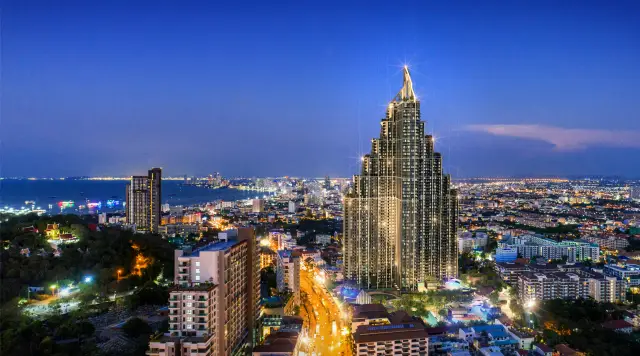 Grand Solaire Pattaya – Building