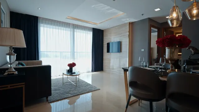 Elysium Pratumnak 52 sqm Condo for Sale, Thai Quota – 7,240,000 THB